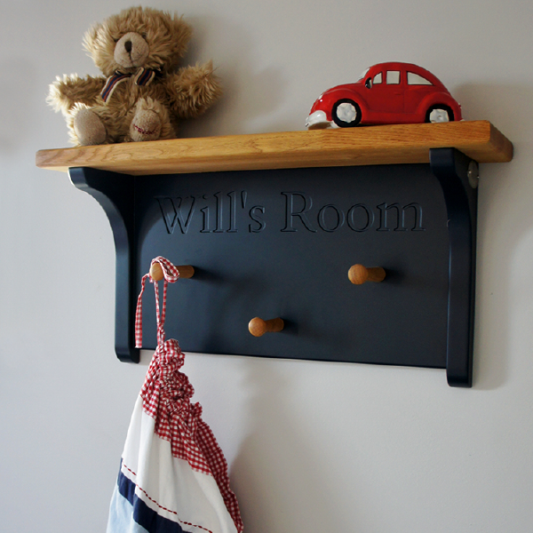 Simple Peg Rack with Oak Pegs.