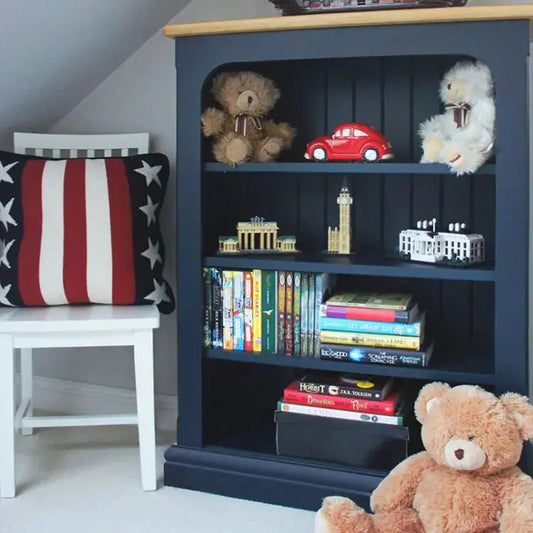 Little Chatsworth Bookcase with adjustable shelves.