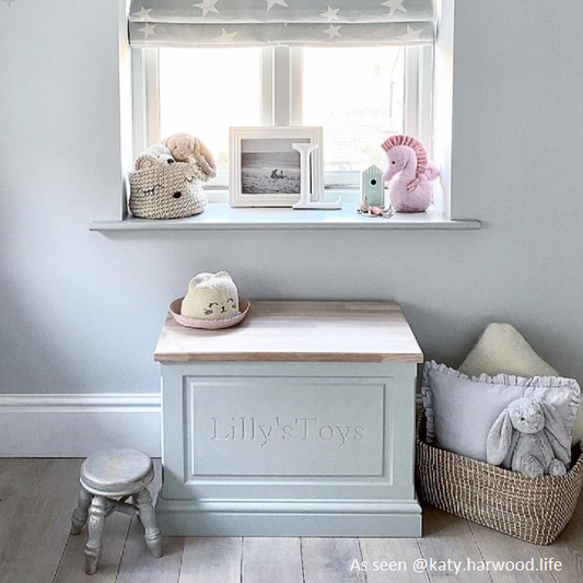 Original Storage Chest with Oak Lid.