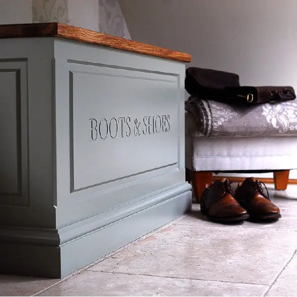 Boots & Shoes Storage Chest with Oak Lid.